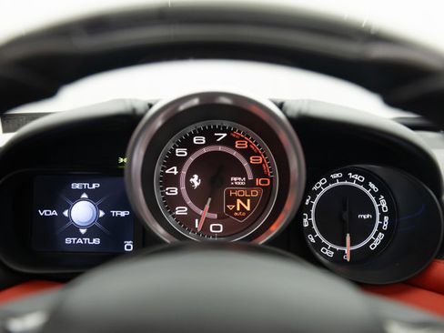 Used 2016 Ferrari California T image 98