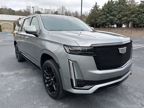 Used 2023 Cadillac Escalade ESV Sport Platinum w/ LPO, ONYX Package image 23