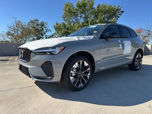 New 2026 Volvo XC60 B5 Plus w/ Protection Package Premier image 3