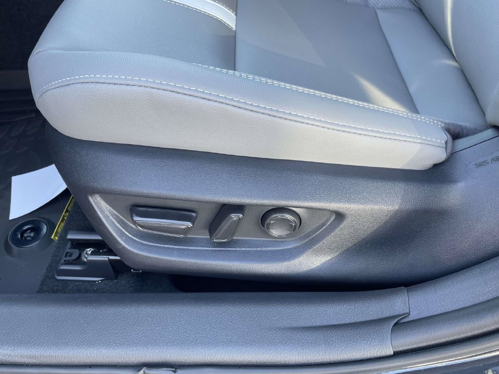 New 2026 Toyota Camry SE w/ Convenience Package FWD image 14