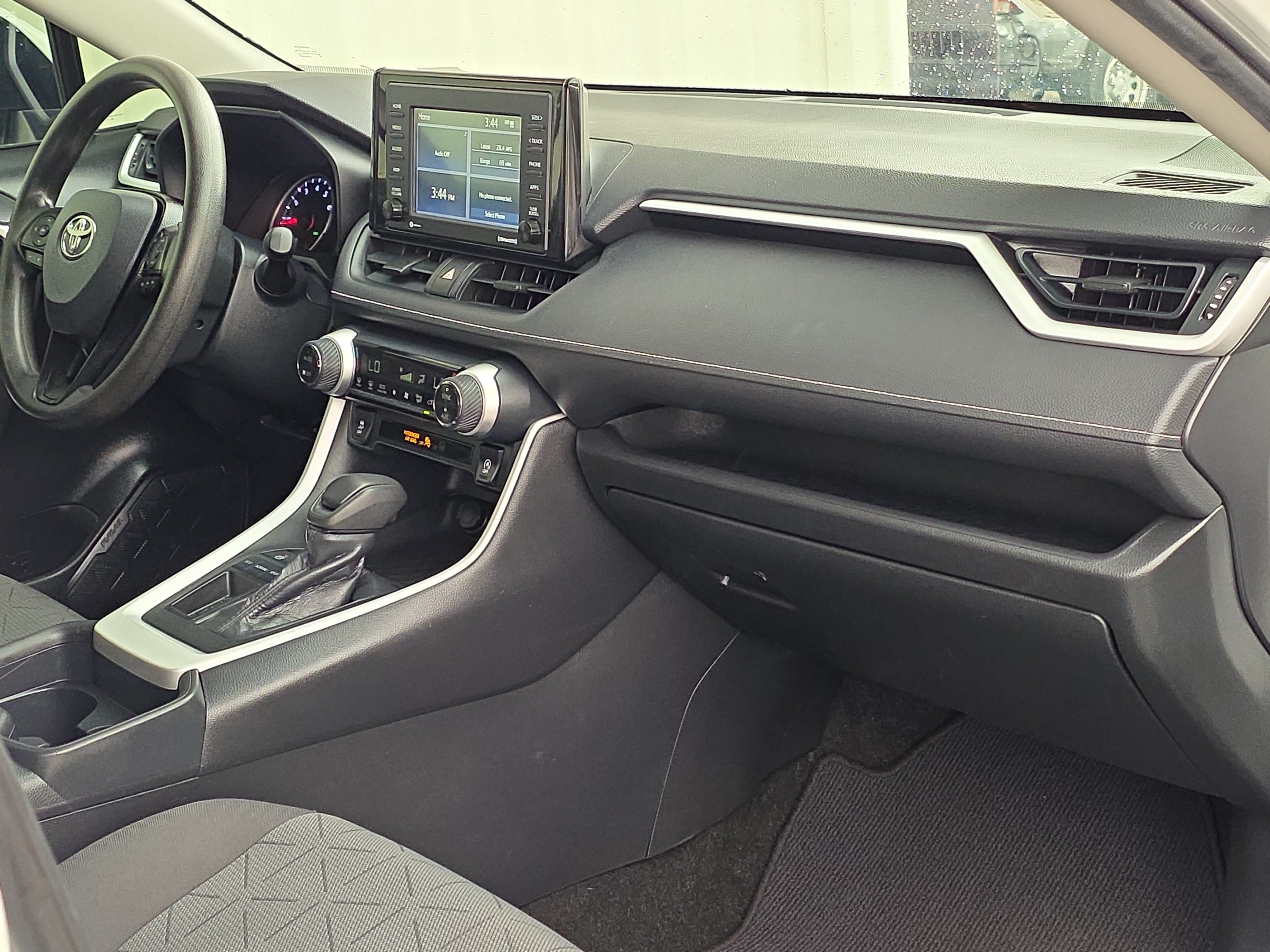 Used 2020 Toyota RAV4 XLE FWD image 29