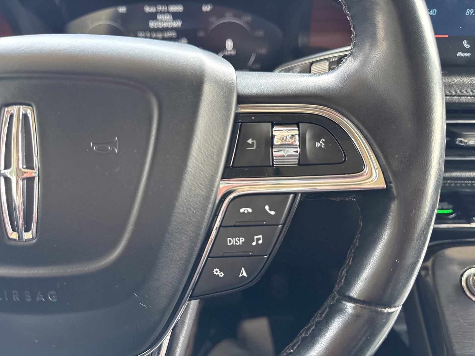 Used 2023 Lincoln Nautilus Reserve AWD/4WD image 26