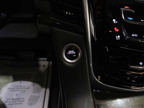 Used 2020 Cadillac Escalade ESV Platinum image 32