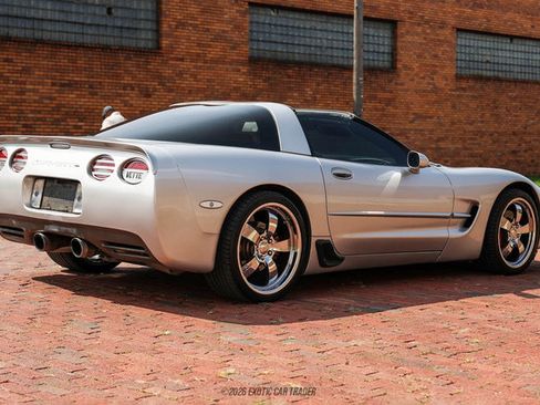 Used 2003 Chevrolet Corvette Coupe RWD image 6