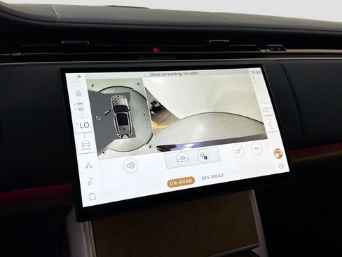 New 2026 Land Rover Range Rover SV image 15