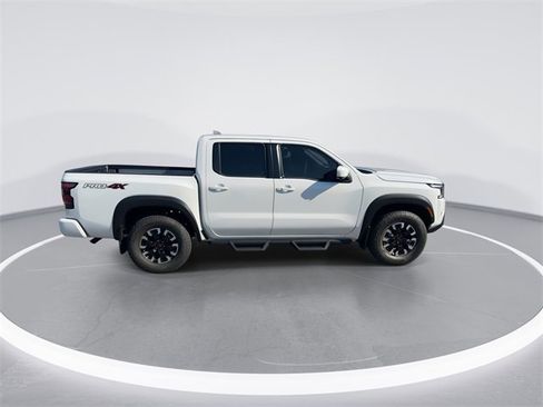 Used 2024 Nissan Frontier PRO-4X w/ Pro Convenience Package image 8
