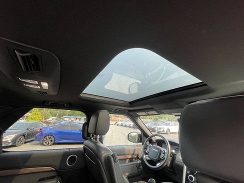 Used 2019 Land Rover Discovery HSE AWD/4WD image 20
