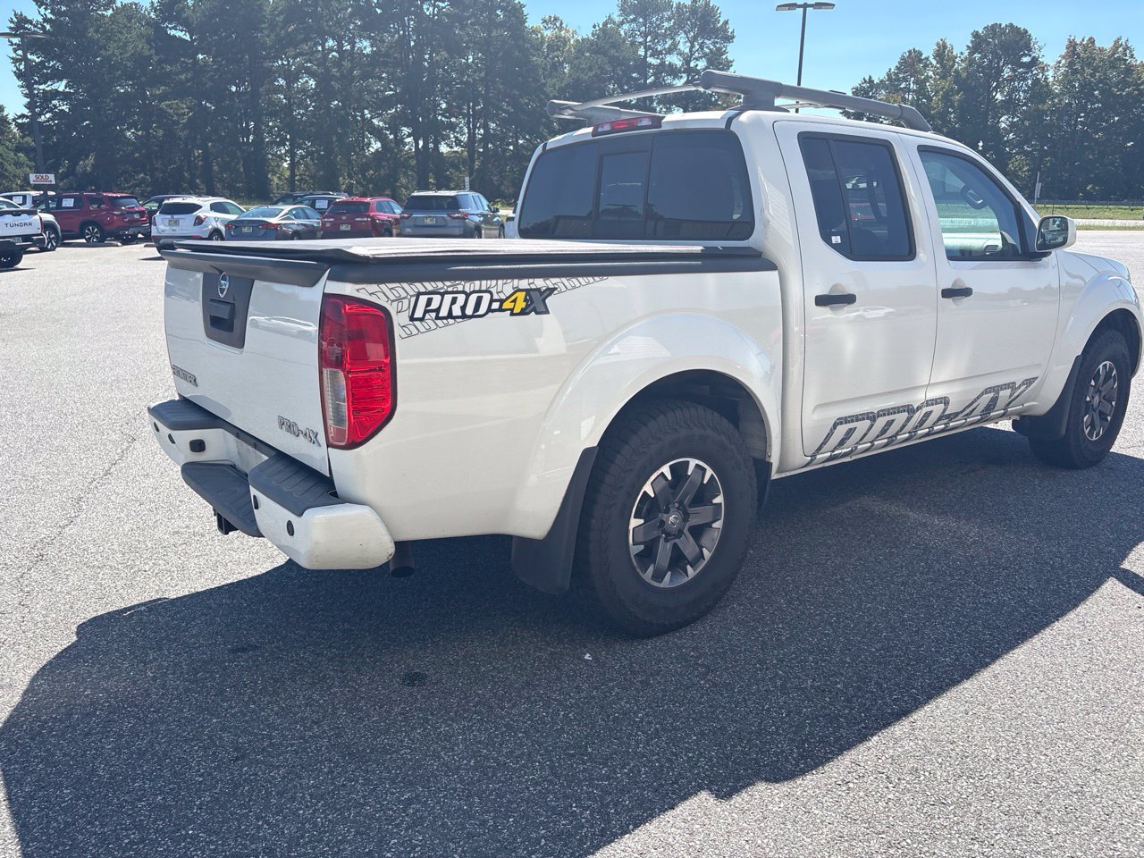 Used 2020 Nissan Frontier PRO-4X w/ Pro-4x Utility Package AWD/4WD image 8