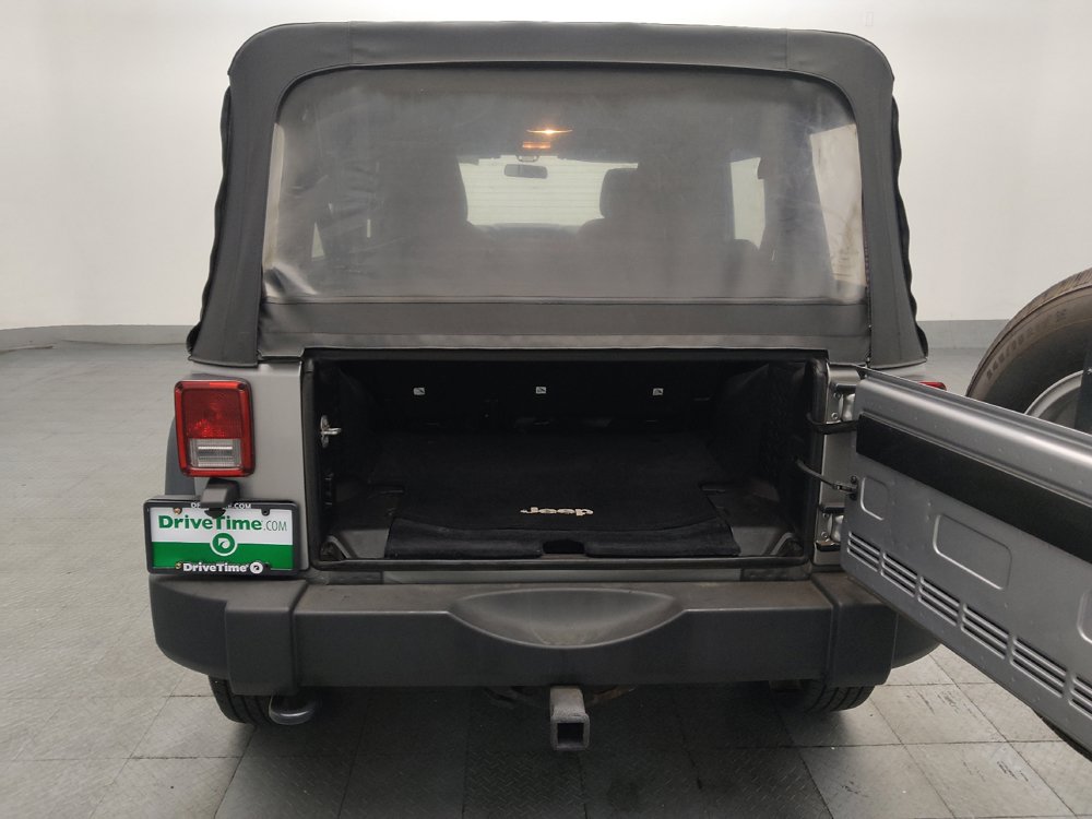 Used 2015 Jeep Wrangler Unlimited Sport w/ Connectivity Group AWD/4WD image 29