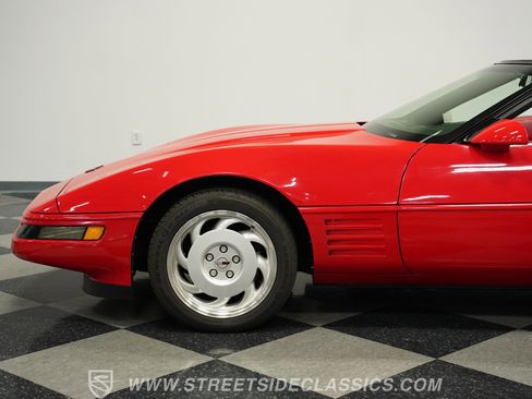 Used 1991 Chevrolet Corvette Convertible image 22