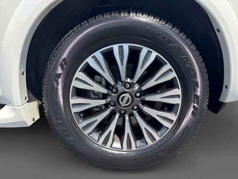 Used 2022 Nissan Armada SL w/ Midnight Edition Package RWD image 17