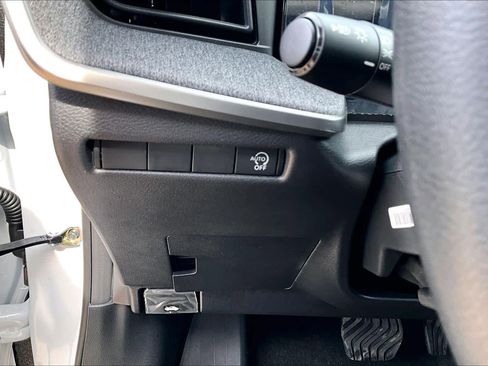 New 2026 Nissan Kicks SV FWD image 15