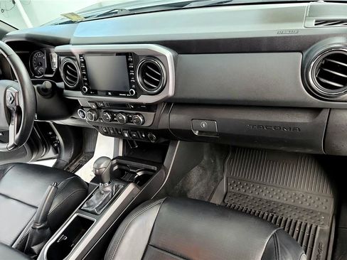 Used 2023 Toyota Tacoma TRD Off-Road image 13