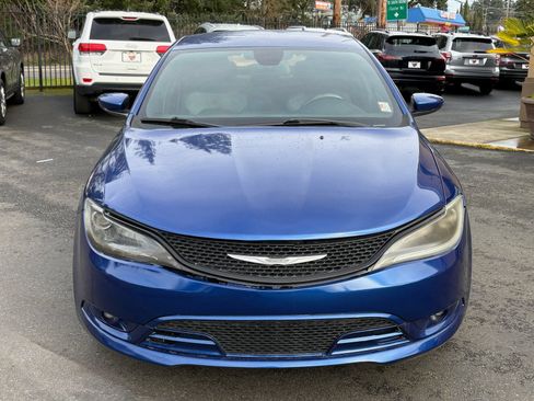 Used 2015 Chrysler 200 S FWD image 2