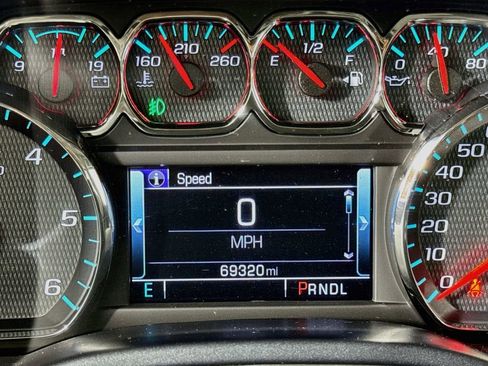 Used 2017 Chevrolet Silverado 1500 LTZ Z71 w/ LTZ Plus Package AWD/4WD image 25