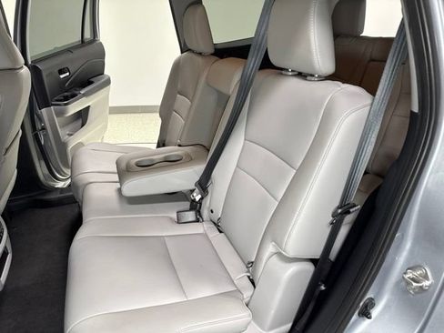 Used 2019 Honda Pilot EX-L image 2