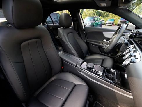 Used 2020 Mercedes-Benz A 220 image 39