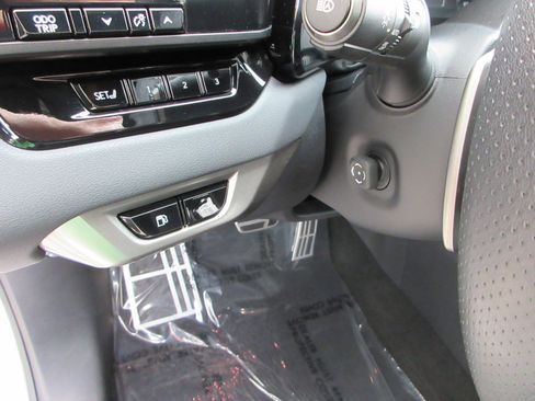 Used 2024 Lexus RX 500h F Sport w/ Convenience Package image 32