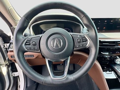 Used 2024 Acura MDX SH-AWD w/ Technology Package image 15