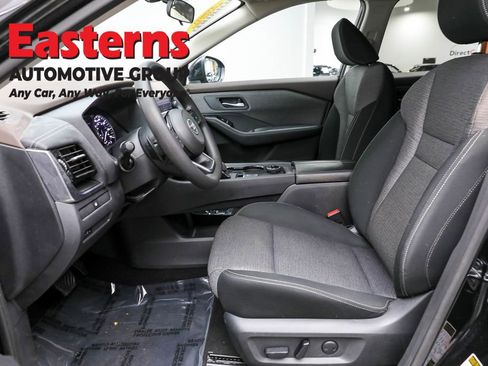 Used 2021 Nissan Rogue SV image 23