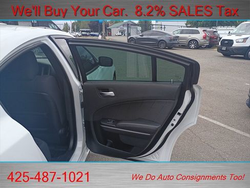 Used 2019 Dodge Charger SXT AWD/4WD image 13