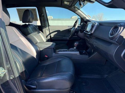 Used 2021 Toyota Tacoma TRD Pro image 36