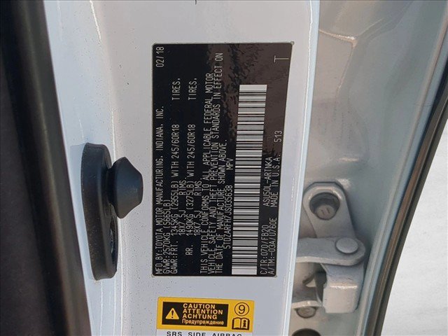 Used 2018 Toyota Highlander LE w/ Carpet Mat Package (TMS) FWD image 24