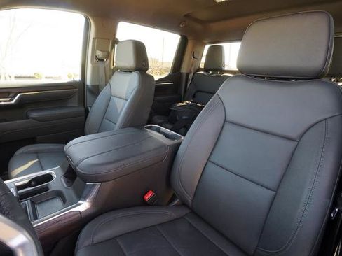 Used 2025 GMC Sierra 1500 SLT w/ SLT Premium Plus Package image 26