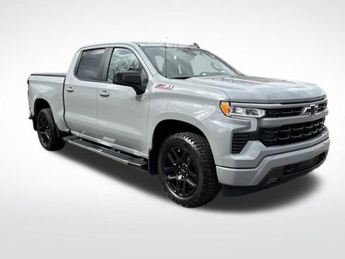 Used 2024 Chevrolet Silverado 1500 RST image 8