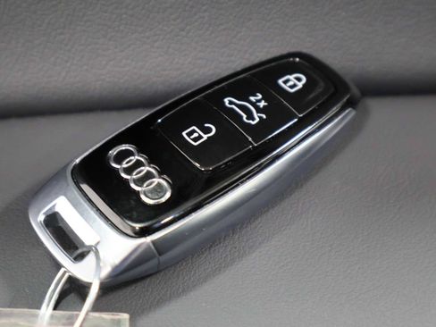 Used 2026 Audi Q7 3.0T Prestige w/ Prestige Package AWD/4WD image 38