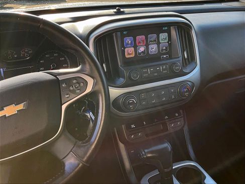 Used 2017 Chevrolet Colorado LT w/ Luxury Package, Chrome image 18