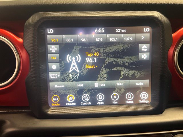 Used 2023 Jeep Gladiator Rubicon w/ Cold Weather Group AWD/4WD image 16