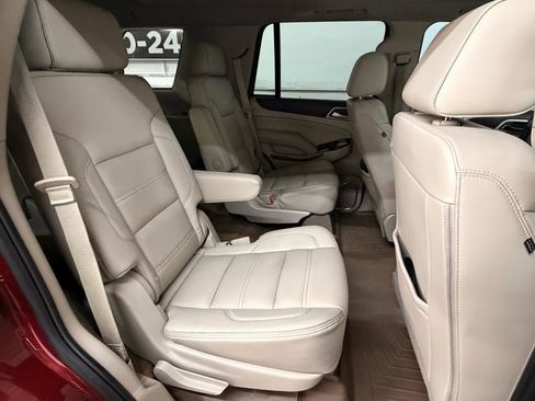 Used 2017 GMC Yukon XL SLT AWD/4WD image 32
