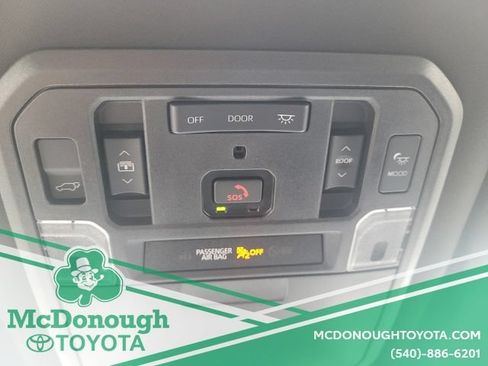 Used 2024 Toyota Sequoia Platinum AWD/4WD image 26
