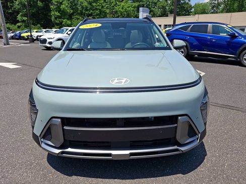 Used 2024 Hyundai Kona Limited AWD/4WD image 2