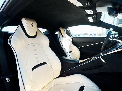 Used 2022 Ferrari Roma image 40