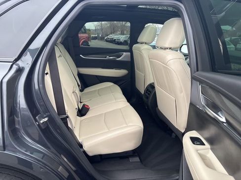 Certified 2023 Cadillac XT5 Sportv w/ Technology Package image 32