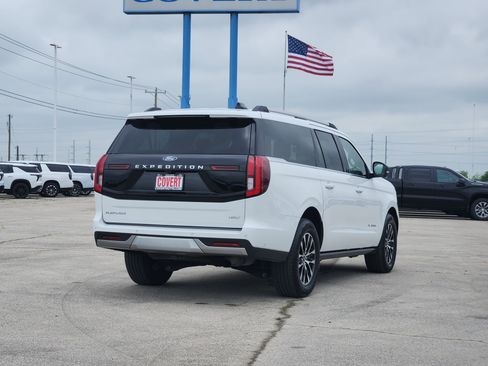 Used 2025 Ford Expedition Max Platinum AWD/4WD image 7