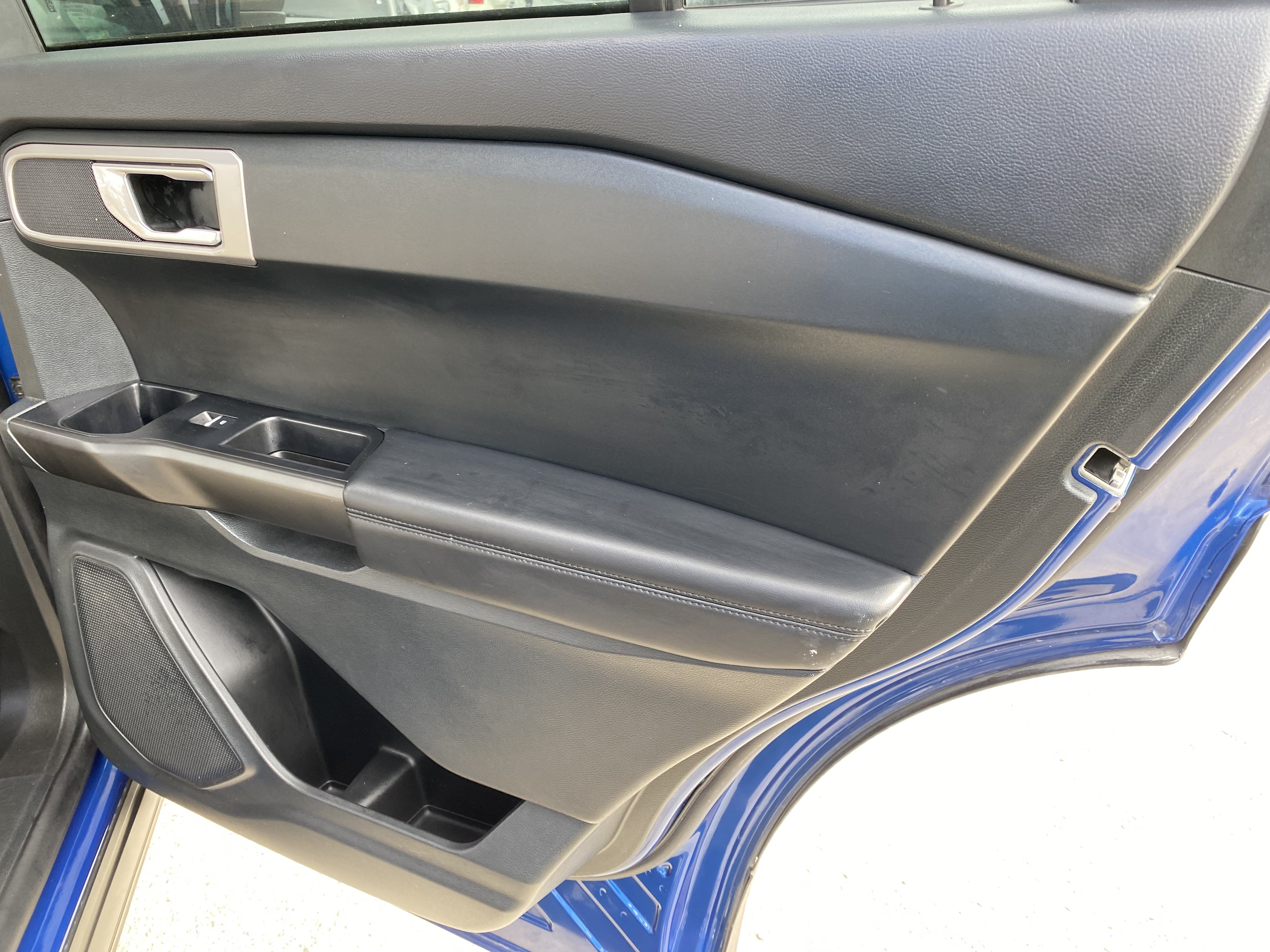 Used 2023 Ford Explorer 2WD image 22