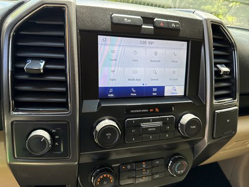 Used 2020 Ford F150 XLT AWD/4WD image 27