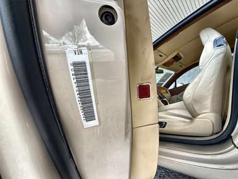 Used 2013 Bentley Continental GT image 32