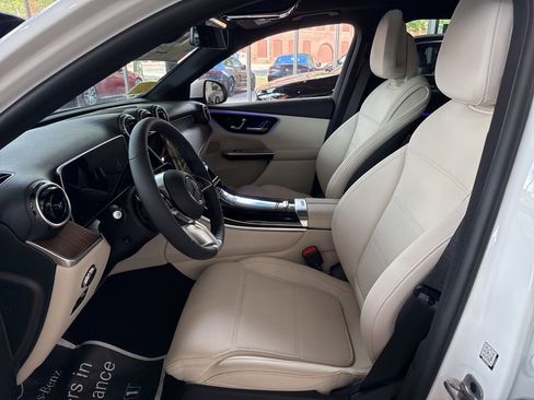 Certified 2025 Mercedes-Benz GLC 300 4MATIC image 14