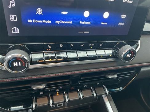 Certified 2023 Chevrolet Colorado Z71 w/ Z71 Convenience Package 2 image 17