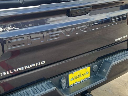 Used 2022 Chevrolet Silverado 1500 Custom RWD image 29