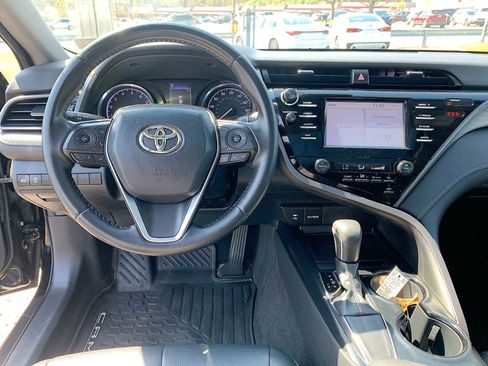 Used 2019 Toyota Camry SE w/ Convenience Package image 20