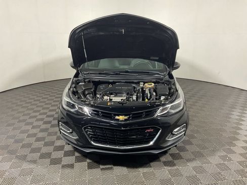 Used 2017 Chevrolet Cruze LT w/ Convenience Package FWD image 10
