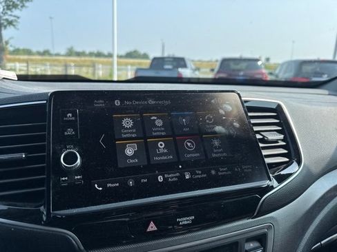 Certified 2024 Honda Ridgeline Sport image 23