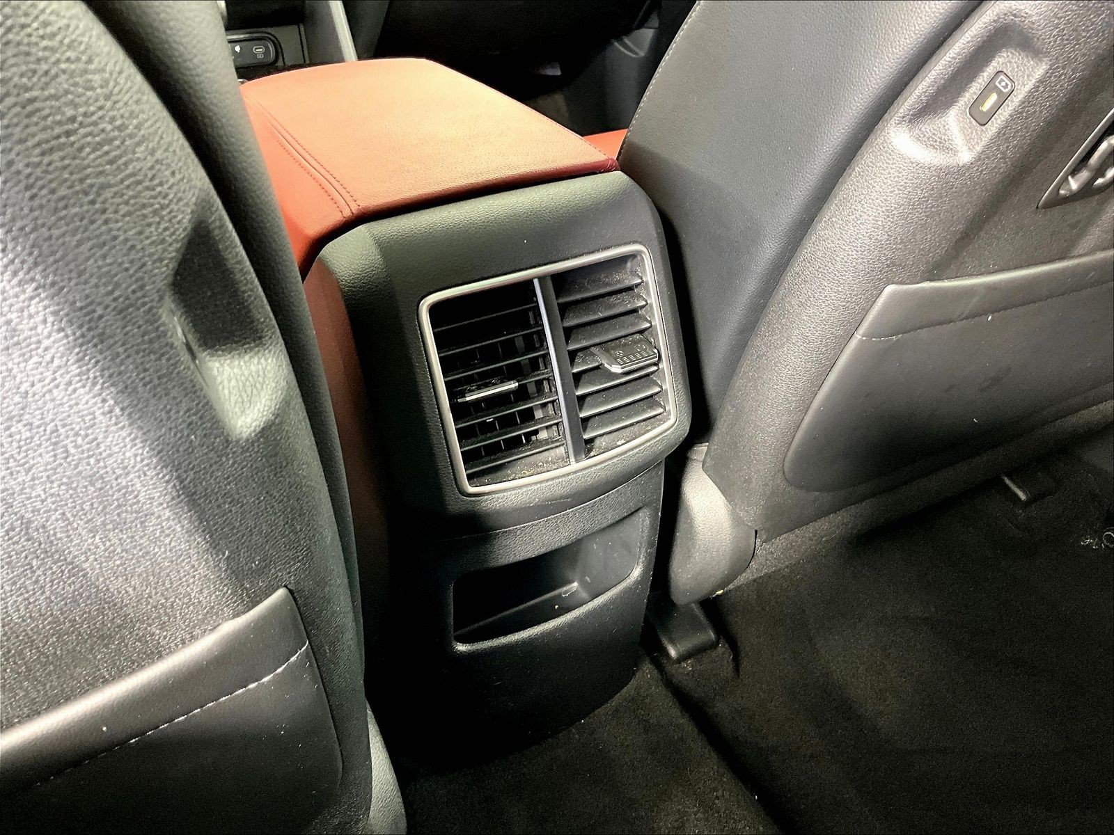 Used 2024 Kia Sportage SX FWD image 10