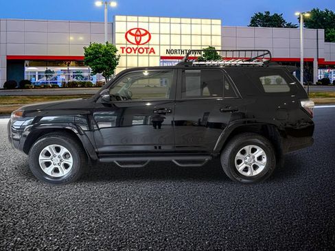 Used 2023 Toyota 4Runner SR5 Premium w/ Moonroof Package RWD image 2