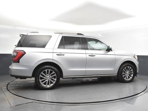 Used 2018 Ford Expedition Limited image 8